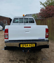 64 Toyota Hi Lux Double Cab Pick Up